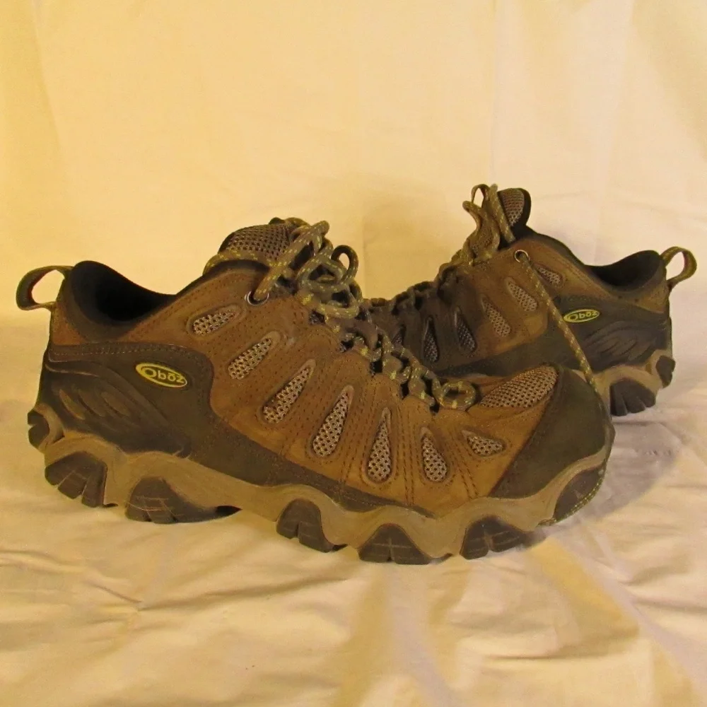 Oboz Men’s Sawtooth Low Umber hiking shoes